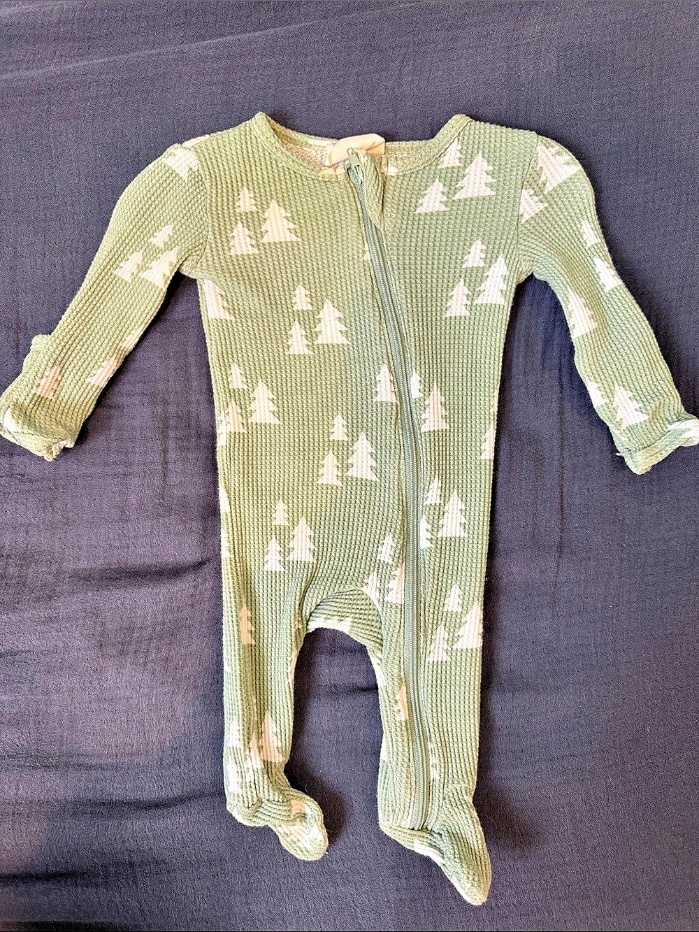 Spearmint Love green/white onesie